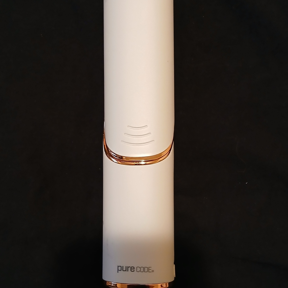 Pure Code White and Gold Device - Picture 2 of 3